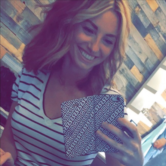 Meet your Posher, Misti - Picture 5 of 8